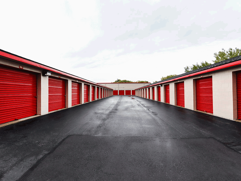 5 Benefits of Renting a Drive Up Storage Unit Storage Rentals of America