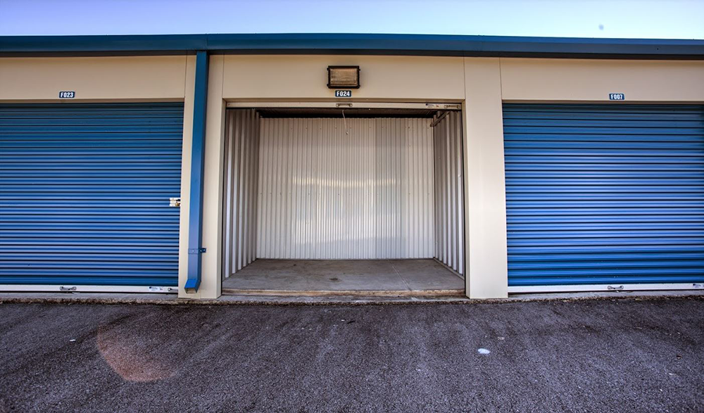 Photos of our Knoxville, TN Storage Facility Storage Rentals of America